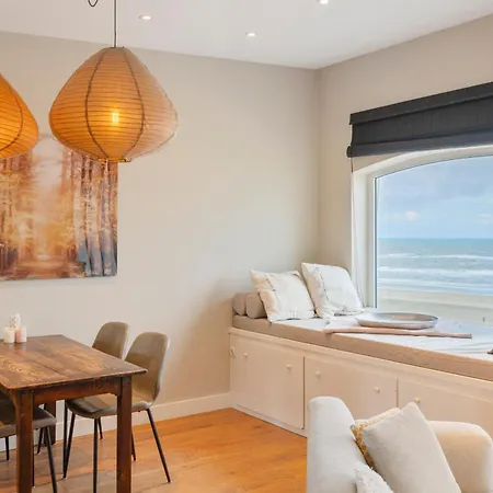 Sandhues Beachfront Apartment *