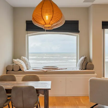 Sandhues Beachfront * Zandvoort